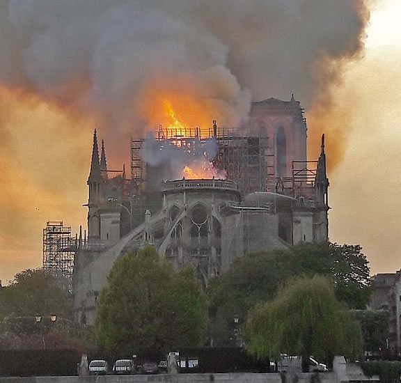 Projet de loi de reconstruction de la cathédrale de Notre-Dame à Paris : un article supprimé, faute de majorité...